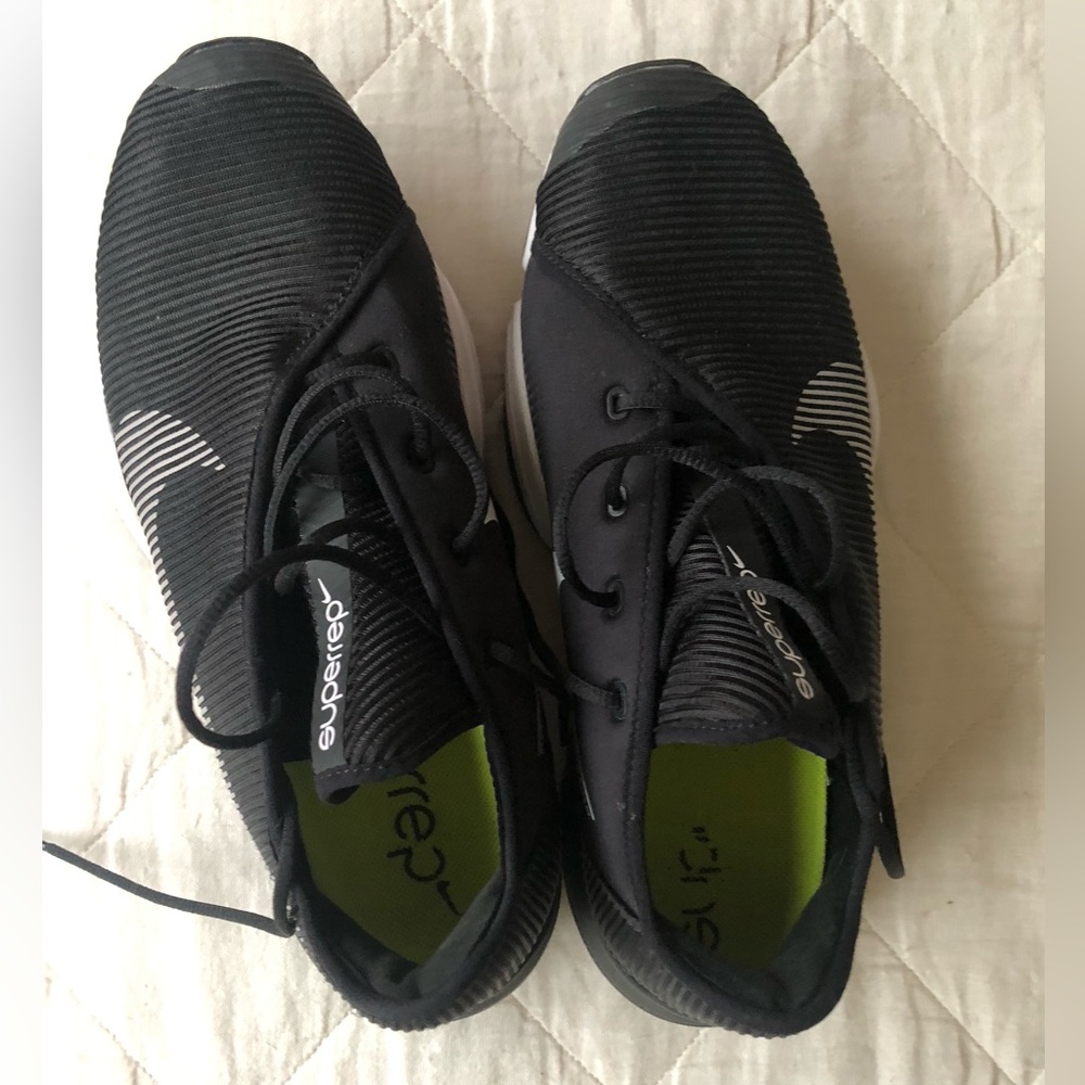 Nike Black and White Zoom Athletic Shoes - Picture 4 of 7